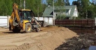 Отсыпка грунта Североуральск, цена от 212 руб.